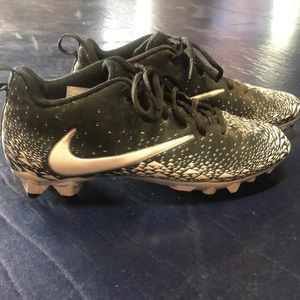 Nike Vapor Varsity Low Football Cleats